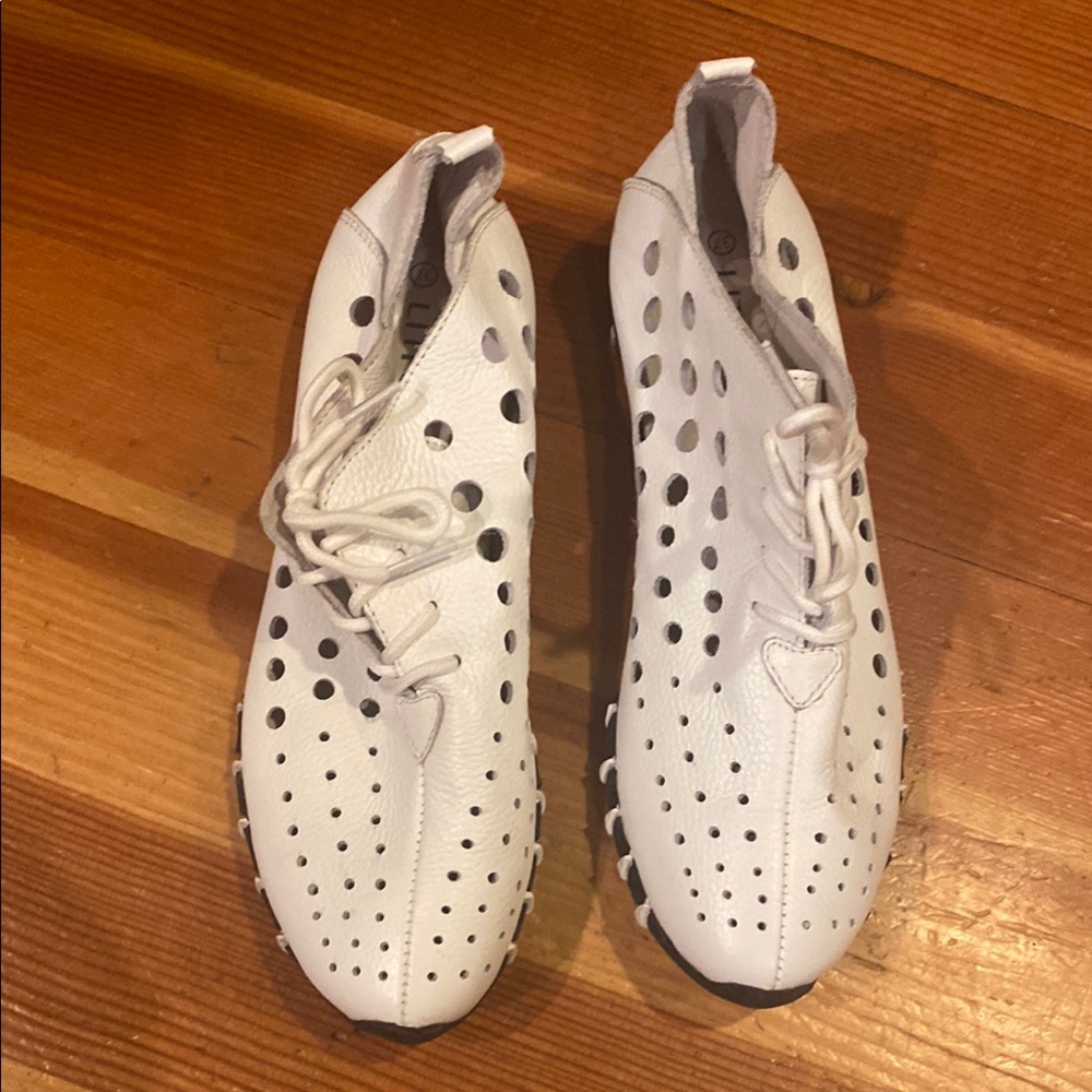 Litfoot women’s Oxford size 37 White Perforated Lace-Up Sneakers